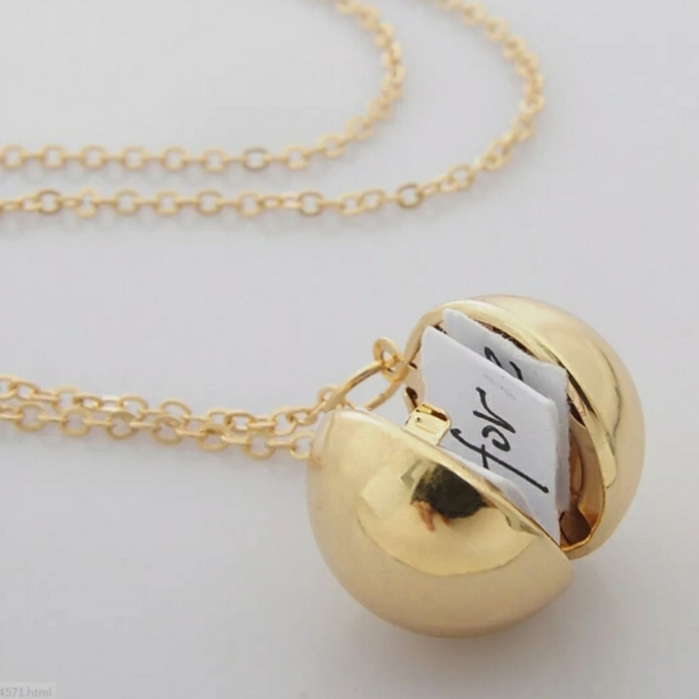 Secret Message Locket (Goldtone)